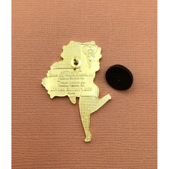 Betty Boop Valentine's Day Limited Edition Pin Brooch Hearst Fleischer Vtg 2003 - Picture 3 of 5
